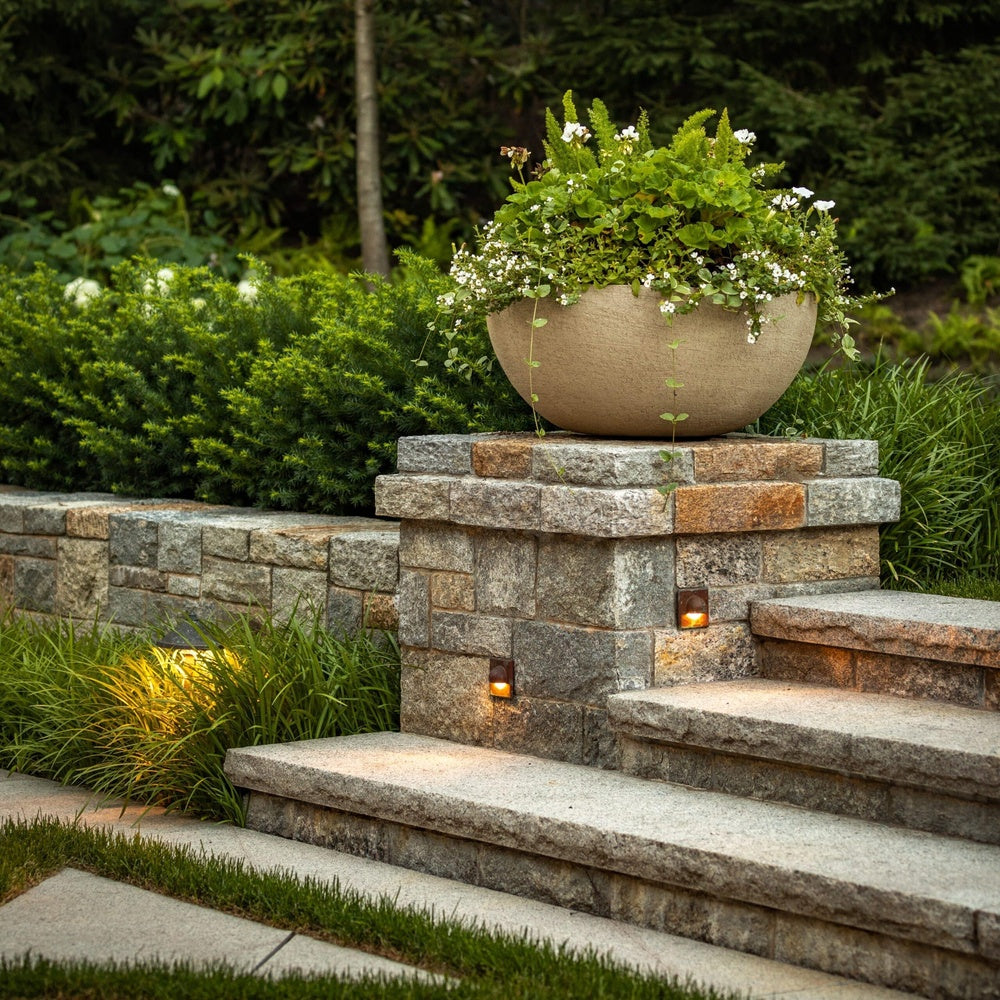 Hunza Step Light Solid Eyelid Square