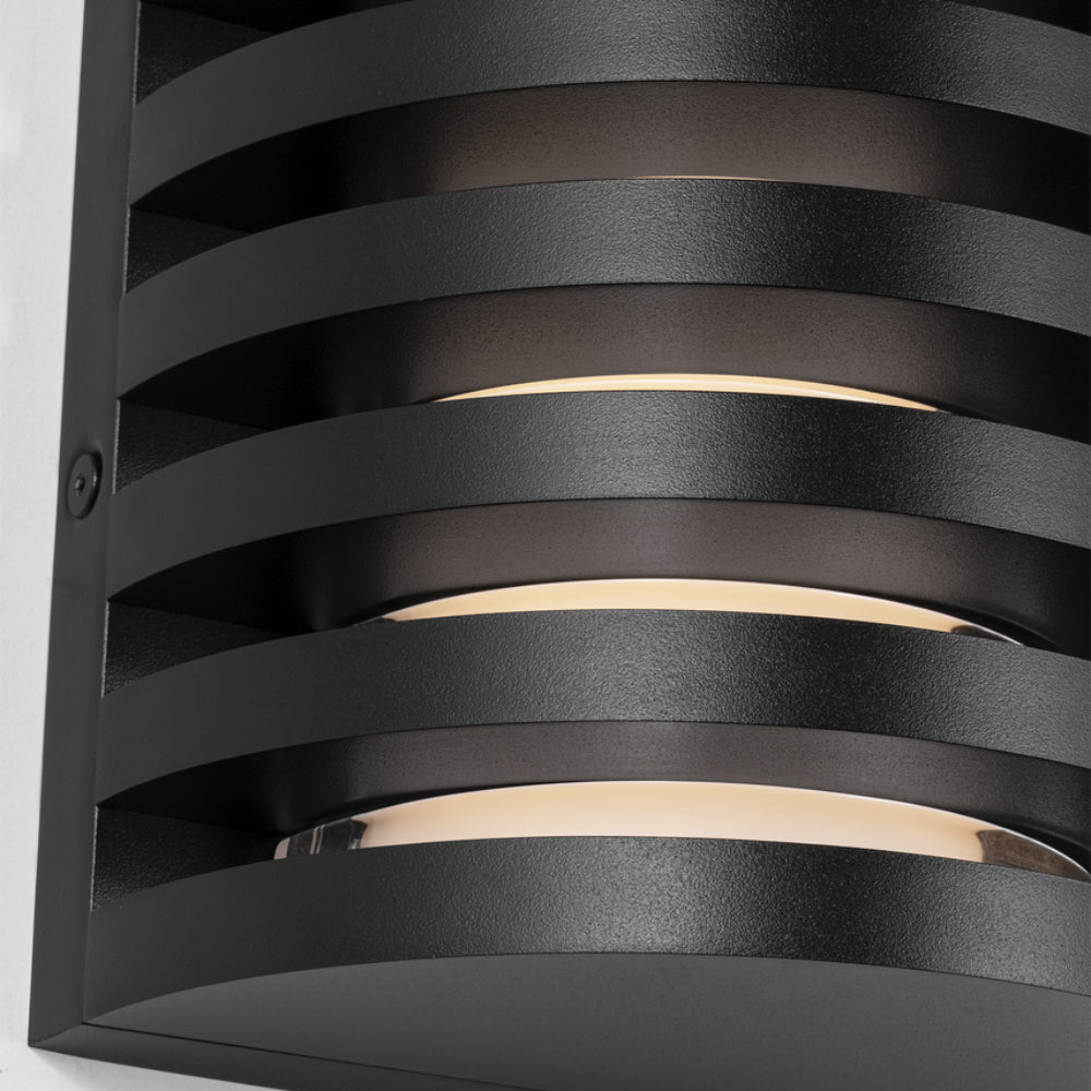 Visual Comfort Quoddy 9 Wall Light