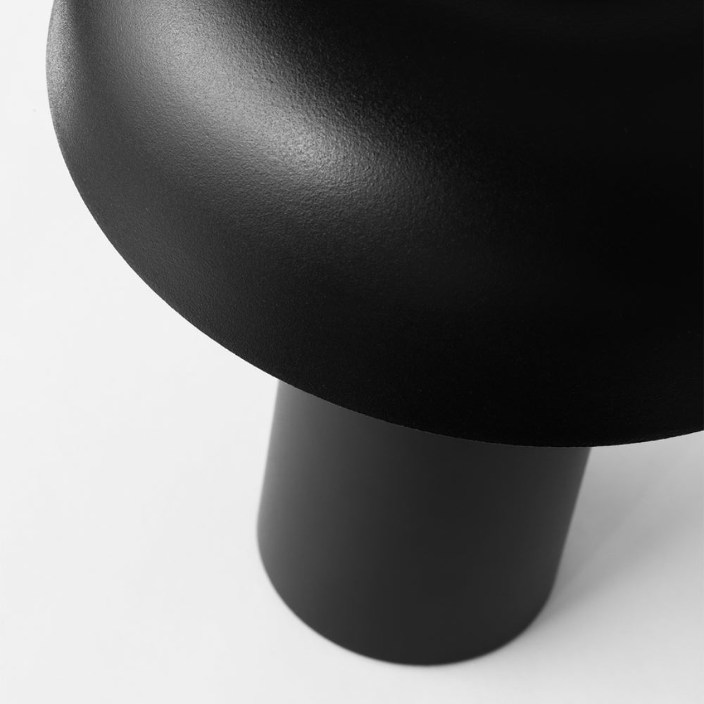 Visual Comfort Louver 9 Rechargeable Table Lamp 4