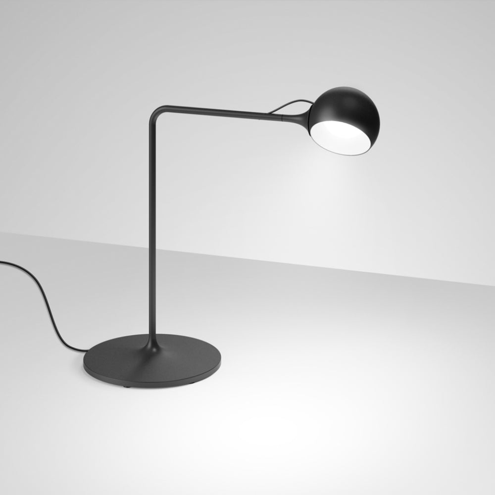 Artemide Ixa LED 9W 30K 90CRI 120V Table Lamp