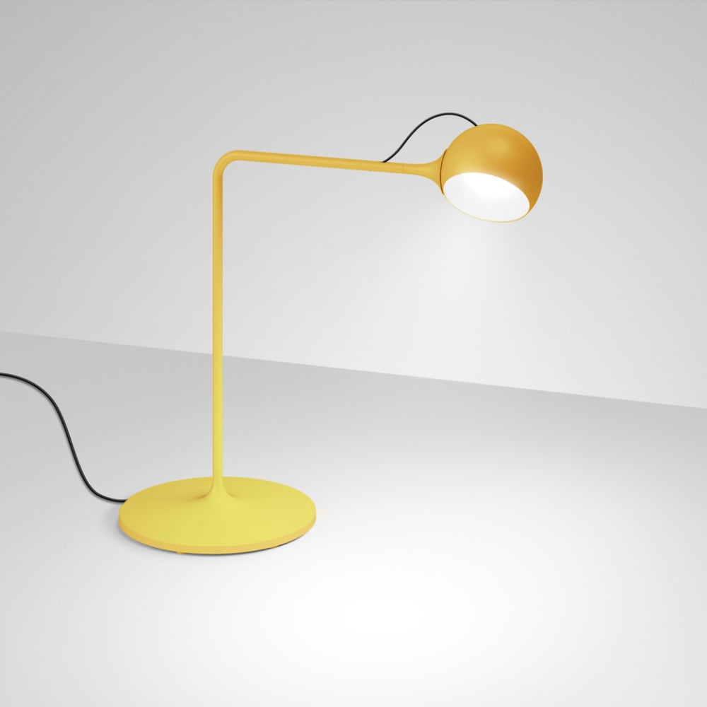 Artemide Ixa LED 9W 30K 90CRI 120V Table Lamp