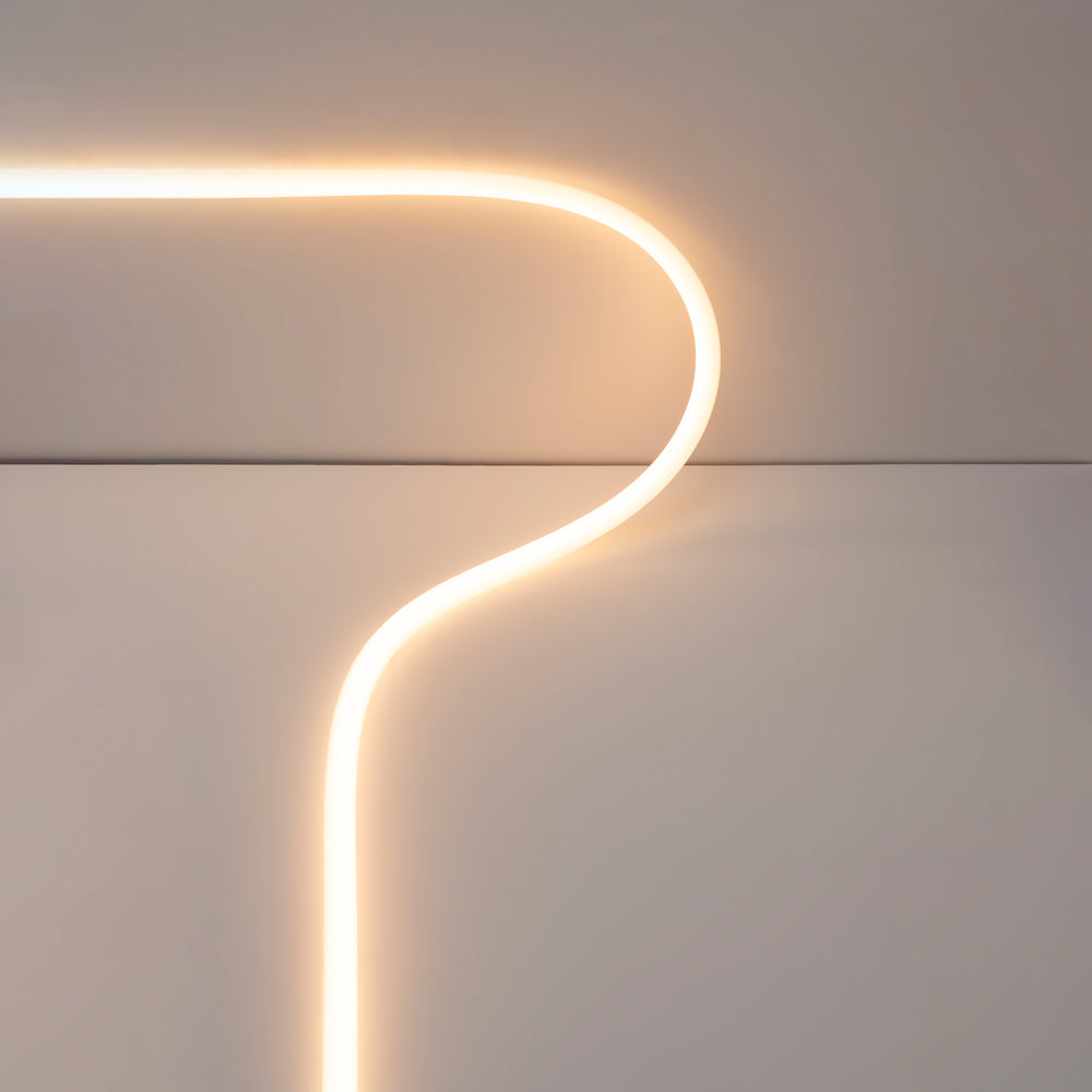 Artemide La Linea 40 Surface 196In (5M) LED 66W 30K 90CRI W/Canopy White 24VDC Wall/Ceiling Light
