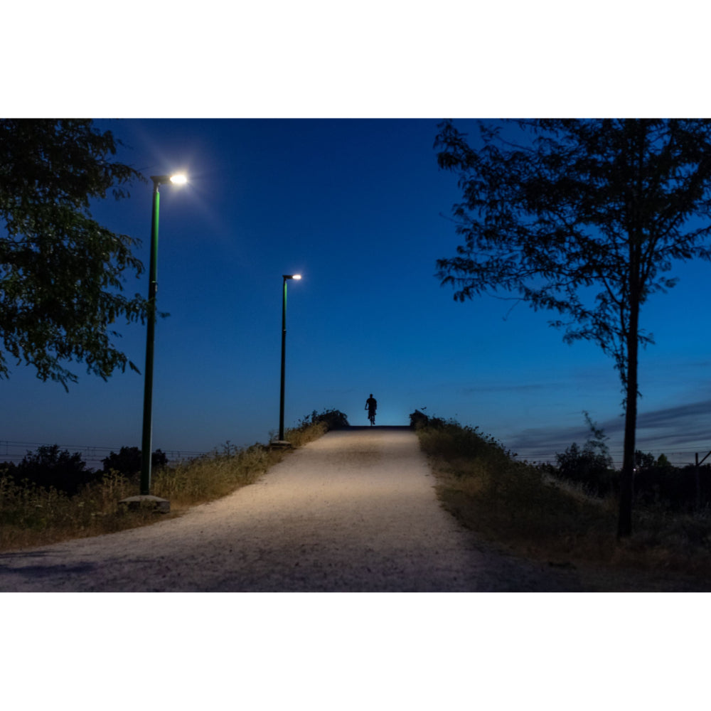 Gardco Lighting SolarForm Gen2 Large Additional Image - 3