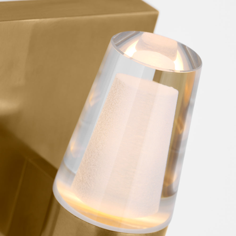 Visual Comfort Lassell Single Short Sconce