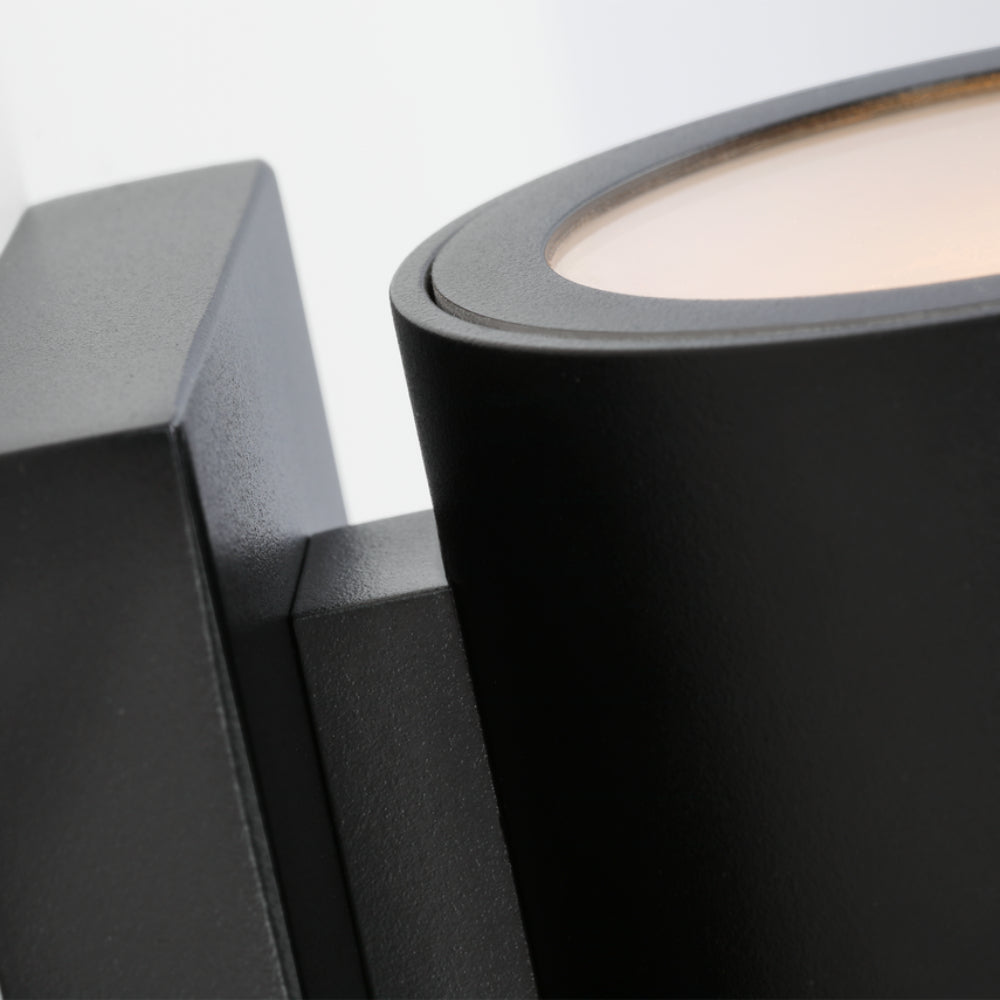 Visual Comfort Pressa Round Small Wall Light