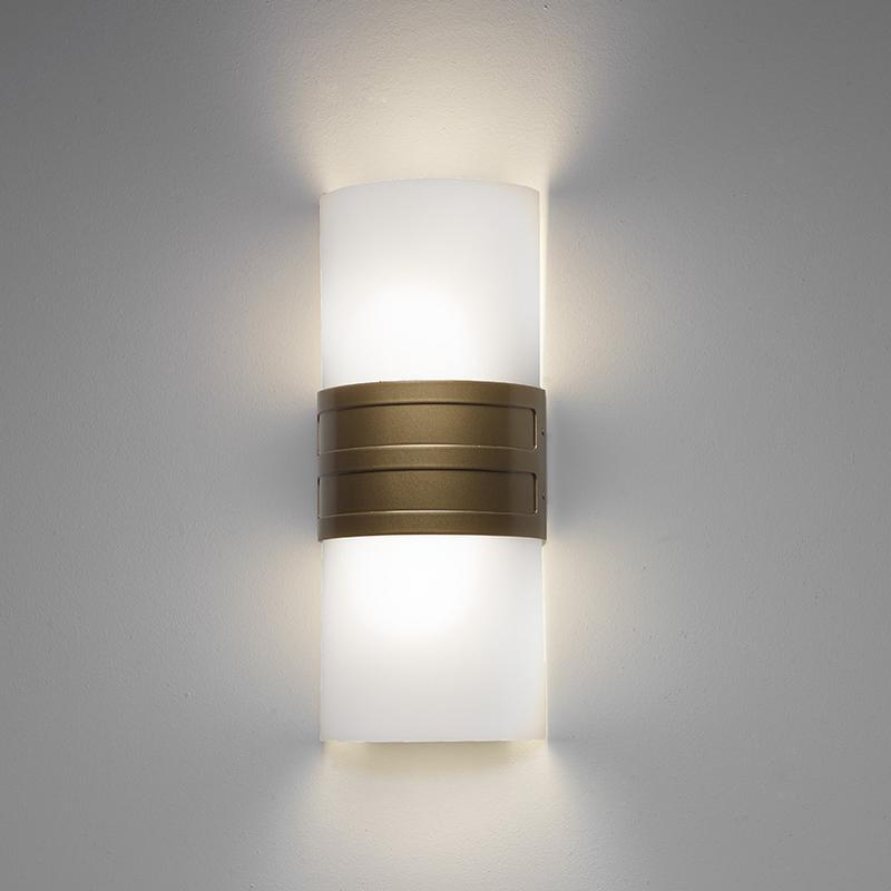 Profiles 9707-VM Outdoor Vertical Mounting Wall Sconce By Ultralights Lighting